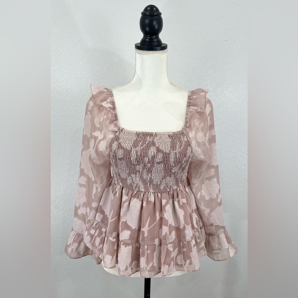 NWOT Moodie Mauve Floral Smocked Blouse